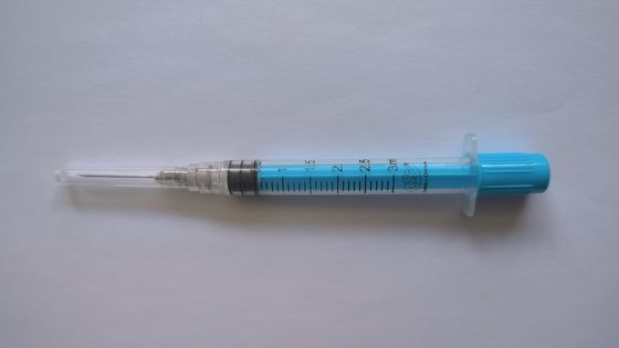 3ml ιατρικές σύριγγες και βελόνες κλειδαριών Luer μίας χρήσης για τη συλλογή αίματος